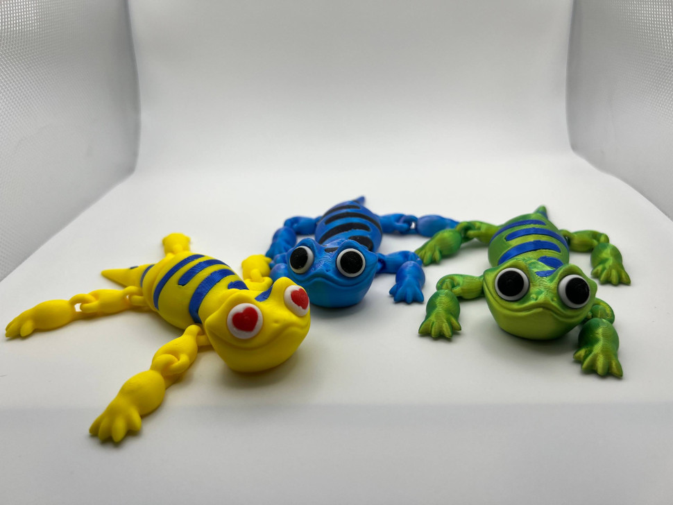 Игрушка ящерица